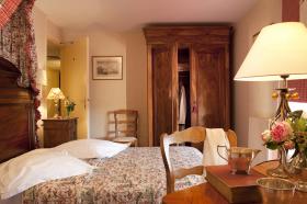Château Colbert - Charming Room