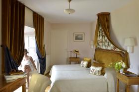 Château Colbert - Charming Room